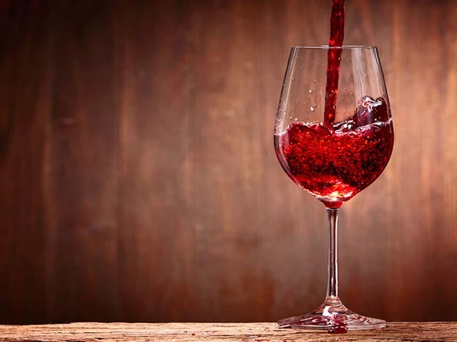 Вино красное
